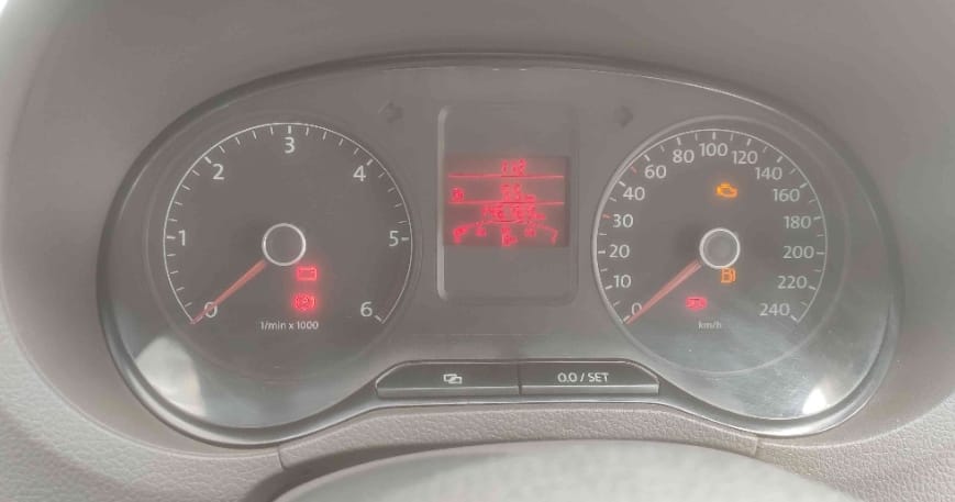 Volkswagen Vento(2012-2014) Highline Diesel